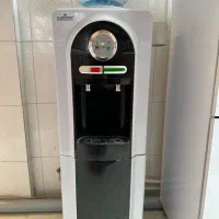 آبسردکن ایستاده