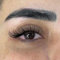 خدمات اکستنشن مژه و لیفت و لمینت مژه و ابرو|خدمات آرایشگری و زیبایی|کاشان, فاز ۲ ناجی آباد|دیوار