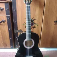 گیتار معمولی