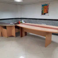 میز و صندلی اداری و میز کنفرانس و میز تلویزیون