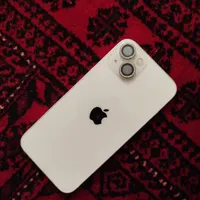 اپل iPhone 13 با حافظهٔ ۱۲۸ گیگابایت