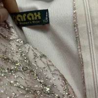 لباس مجلسی|لباس|یزد, |دیوار