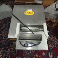 چرخ گوشت و استخوان بر و بیفتک|کافی‌شاپ و رستوران|تهران, آهنگ|دیوار