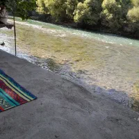 فروش باغ گردشگری لب اب دارای پنج سکو و فنس