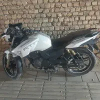 موتور آپاچی ۱۸۰۰ بسیار سالم|موتورسیکلت|زرندیه, |دیوار