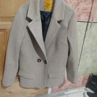 کت  فوترجنس خوب  رنگ نسکافه ای سایز۴۰و۴۲تنخورعالی