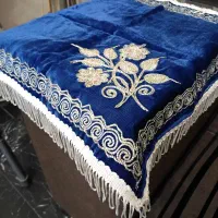 رومیزی دست‌دوز نفیس،سرمه‌دوزی و رودوزی فلزی ترکیبی