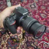 nikon d5600 بسیار تمیز و کم کار|دوربین عکاسی و فیلم‌برداری|مشهد, کوثر|دیوار