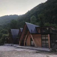 کلبه چوبی جنگلی سوئدی