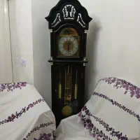 ساعت آونگ دار ایستاده