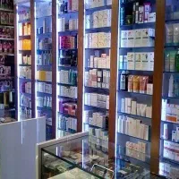 استخدام پرسنل آرایشی داروخانه