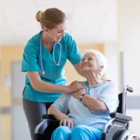 پرستار‌ برای‌خانم‌ سالمند