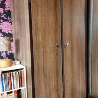 کمد چوبی جادار و محکم