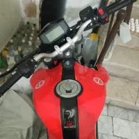 بنلی 180s سند سفید