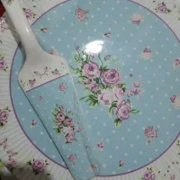 کیک خوری و مزه خوری آنجل