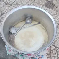 دیگ بزرگ و اجاق گاز سه شعله بزرگ