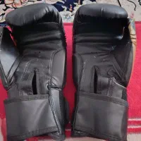 دستکش کیبوکسینگ و روپایی