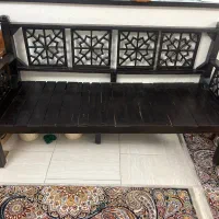 نیمکت چوبی
