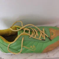 کفش سالن|تجهیزات ورزشی|بیجار, |دیوار