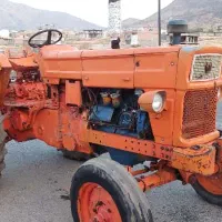 تراکتور رومانی اماده کار درحد صفر