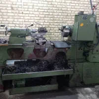 کارگر ساده در کارگاه تراشکاری