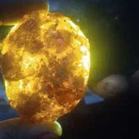 سنگهای زینتی و شهابسنگ وسنگ رعوف