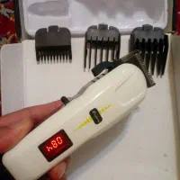 ماشین اصلاح و خط زن