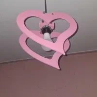 لوستر قلبی صورتی تمیز و سالم