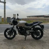 پالس 200