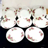 مجموعه ظروف چینی قدیمی گل‌سرخی ژاپنی و ایرانی