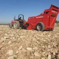 استخدام راننده تراکتور مسلط به ادوات سنگ جمع کن