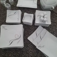 مقداری ظروف غذاخوری ودیگرظروف|ظروف سرو و پذیرایی|اصفهان, بابوکان|دیوار