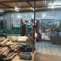شاگرد هایپری و میوه فروشی