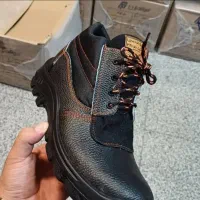 کفش کار سایز ۴۴ فروش فوری