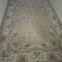 یک عدد فرش شش متری