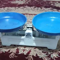 دوعدد ترازو