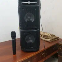 اسپیکر کینگ استار همراه با میکروفن