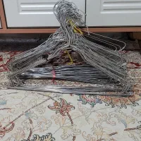 چوب رختی فلزی در حد نو|بندرخت و رخت‌آویز|تهران, یافت آباد جنوبی|دیوار