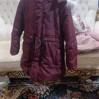 2عدد کاپشن دخترانه تمیز و سالم درحد نو.فولادشهر