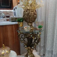 گل و گلدون رزین با پایه در حد نو