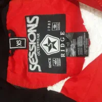 کاپشن خارجی|لباس|قم, ولیعصر|دیوار