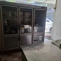 یخچال،سینک،اجاق گاز و میز کار فروش بصورت کلی.