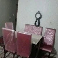 میز ناهارخوری بسیار شیک‌و‌مدرن
