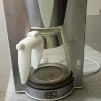 یک عدد قهوه جوش سالم تضمینی