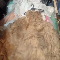تعداد زیادی لباس عروس فروشی هست|لباس|مشهد, حسین‌آباد|دیوار