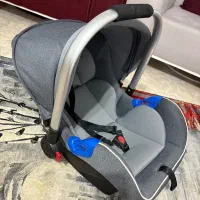 کریر و صندلی ماشین