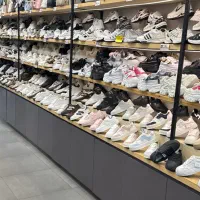 فروشنده اقا