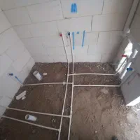 کارگر  لوله کشی و تاسیسات ساختمان