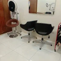 اجاره صندلی کراتین و میز ناخن و پدیکور