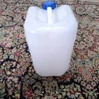 تعدادی گالن 20لیتری